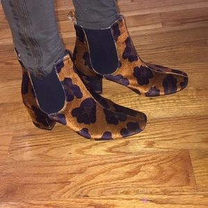 Top Shop Cheetah Print bootie Low heel